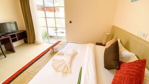 Unclassified image, 3 of 38, button - TME Retreats Dhigurah (Dhigurah)