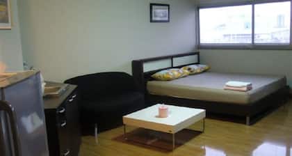 DMK Donmueang Airport Guesthouse