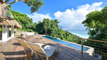 Salt Villa | Terrace/patio