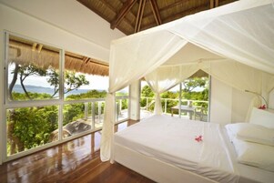 别墅 (Salt) | 迷你吧、客房内保险箱、办公桌、笔记本电脑工作区