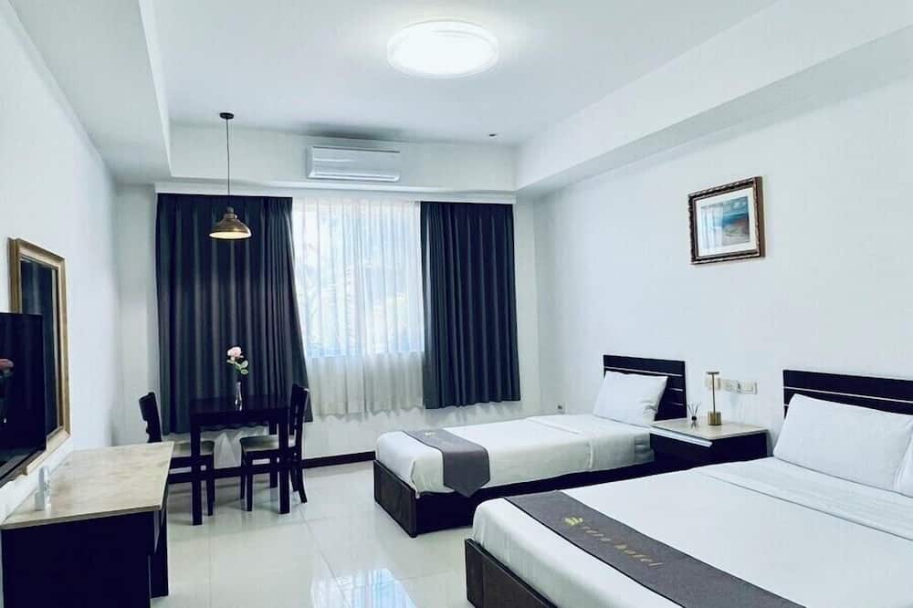 Townhouse Oak Vera Hotel Near Clark International Airport