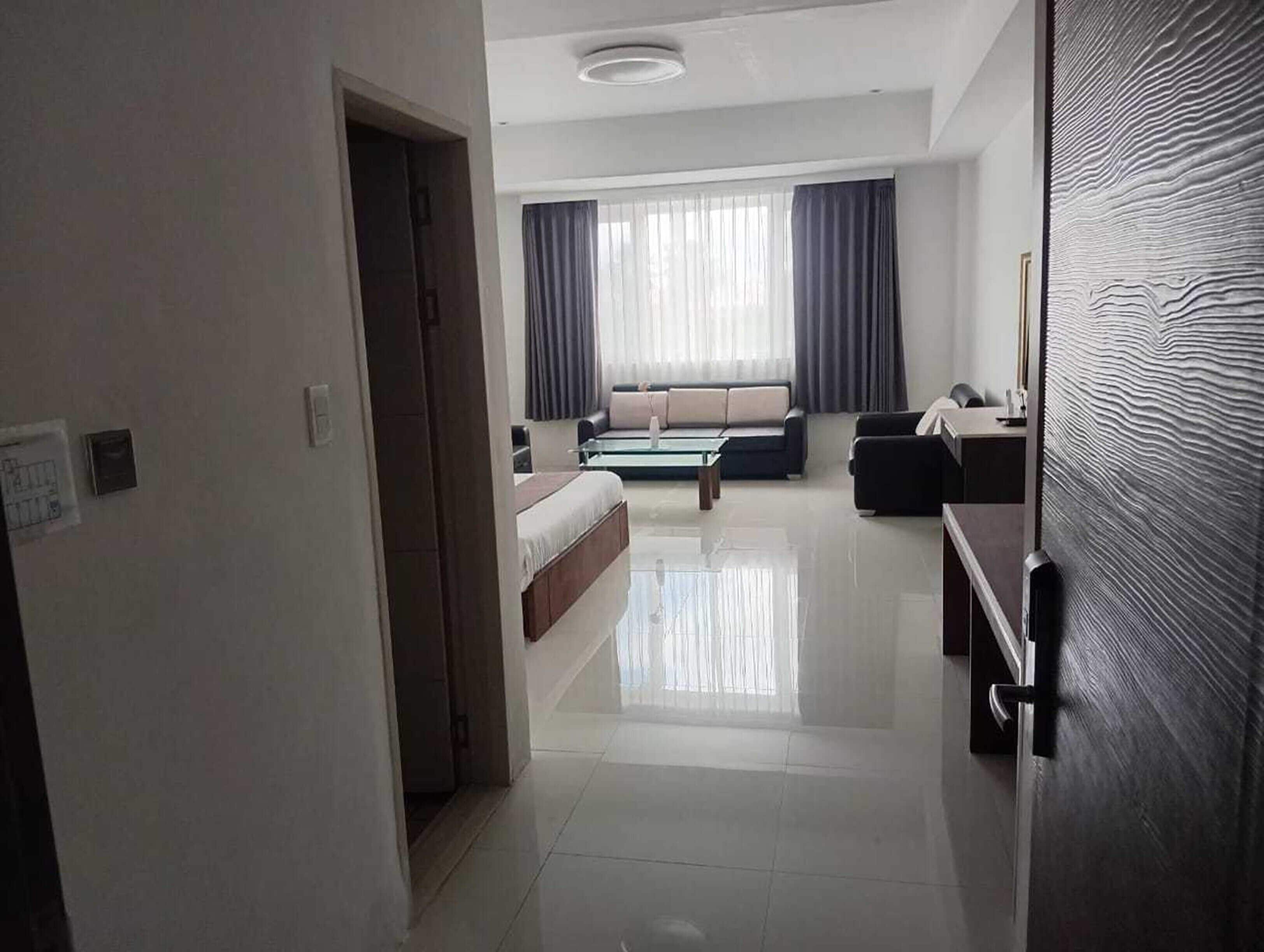 Photo - Townhouse Oak Vera Hotel Near Clark International Airport