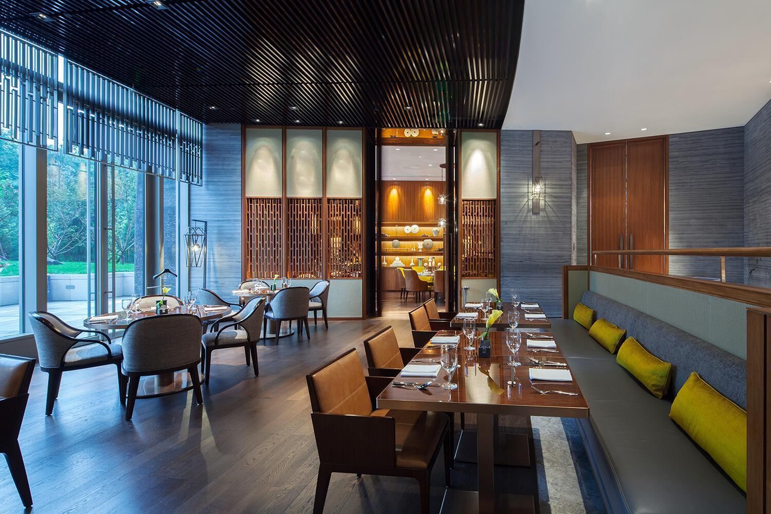 Petit déjeuner complet (266 CNY par personne)