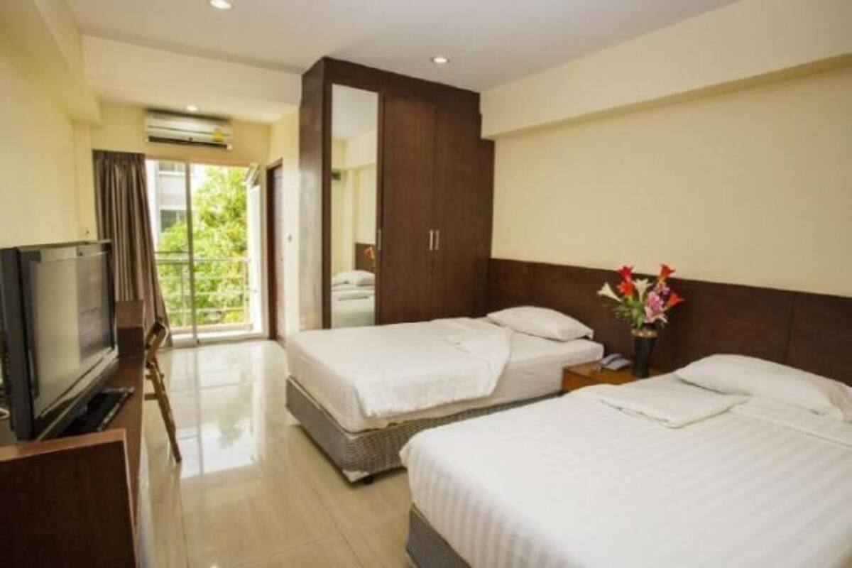 Escrivaninha, Wi-Fi de cortesia, roupa de cama