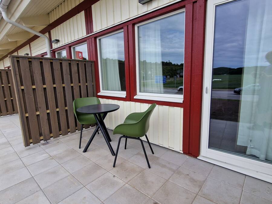 Comfort-værelse til 3 personer | Skrivebord, arbejdsområde til bærbare computere, strygejern/strygebræt