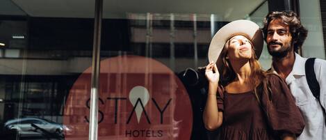 المنشأة من الخارج