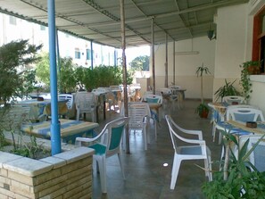 Outdoor dining - Adriatica Hotel (Marsa Matrouh)