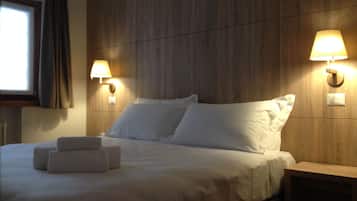Familienapartment, 2 Schlafzimmer, KĂŒche, Bergblick | Schallisolierte Zimmer, kostenloses WLAN, Rollstuhlgeeignet