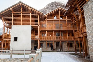 Exterior - Mirtillo Blu Family Apartment (Alagna Valsesia)