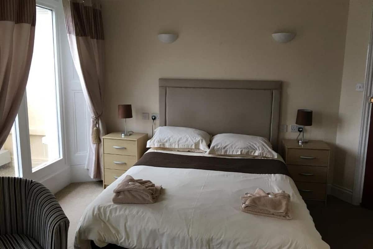 standard double room | blackout curtains, iron/ironing board, free wifi, bed sheets