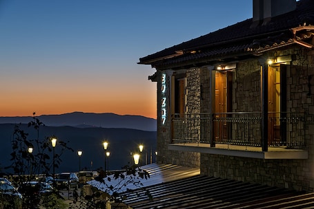 Patio. Ef Zin Studios & Suites