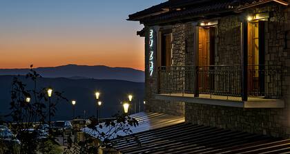 Ef Zin Studios & Suites