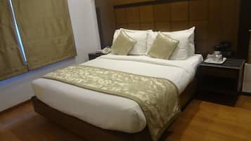Minibar, in-room safe, desk, blackout curtains