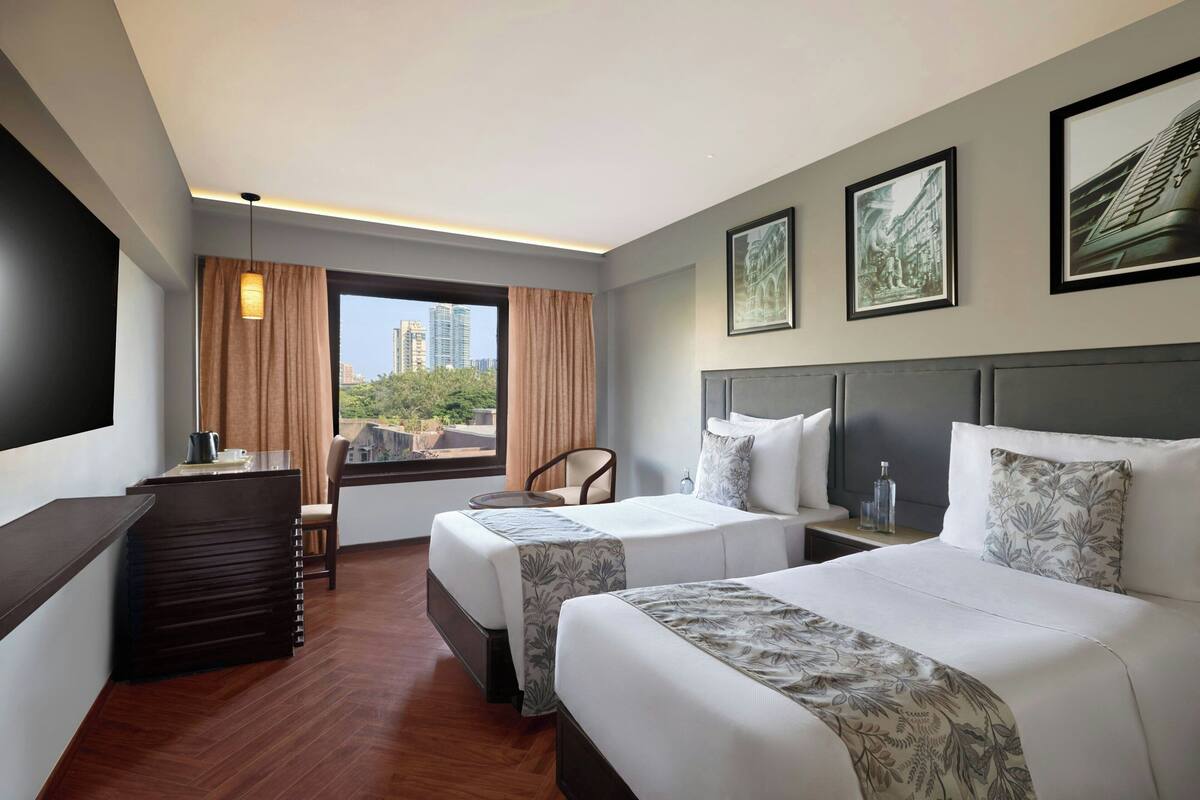 Room, 2 Twin Beds, City View | Minibar, in-room safe, desk, blackout drapes