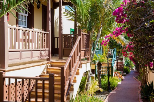 Apartamentos Oasis San Antonio