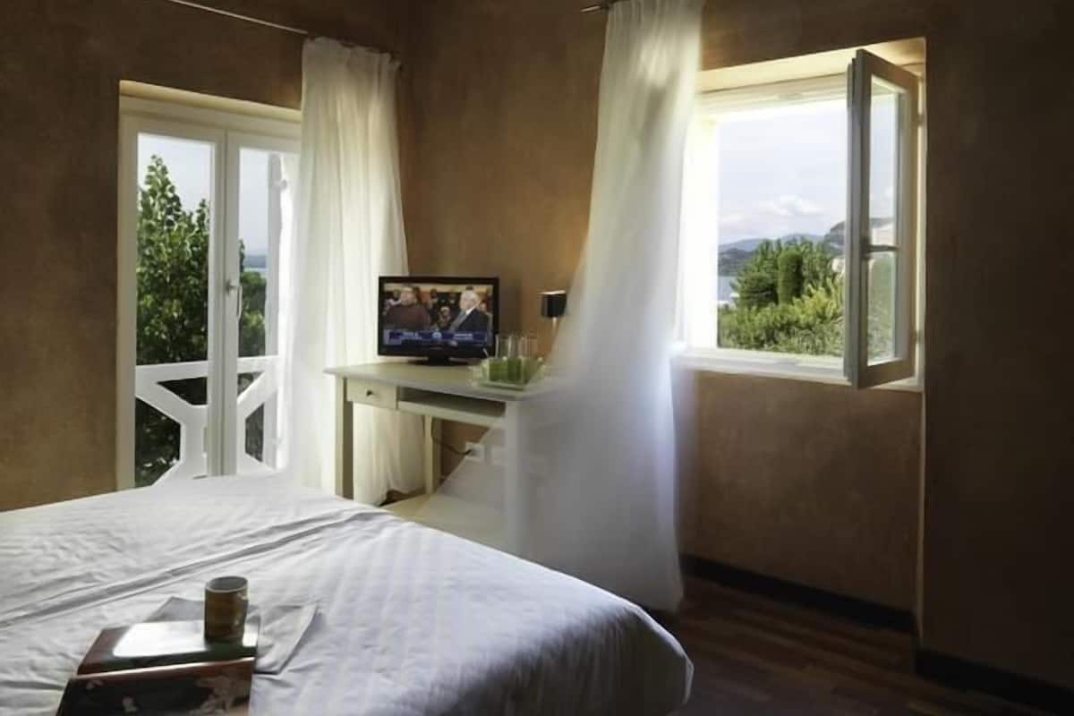 Double Room (Beach Access) | Wi-fi