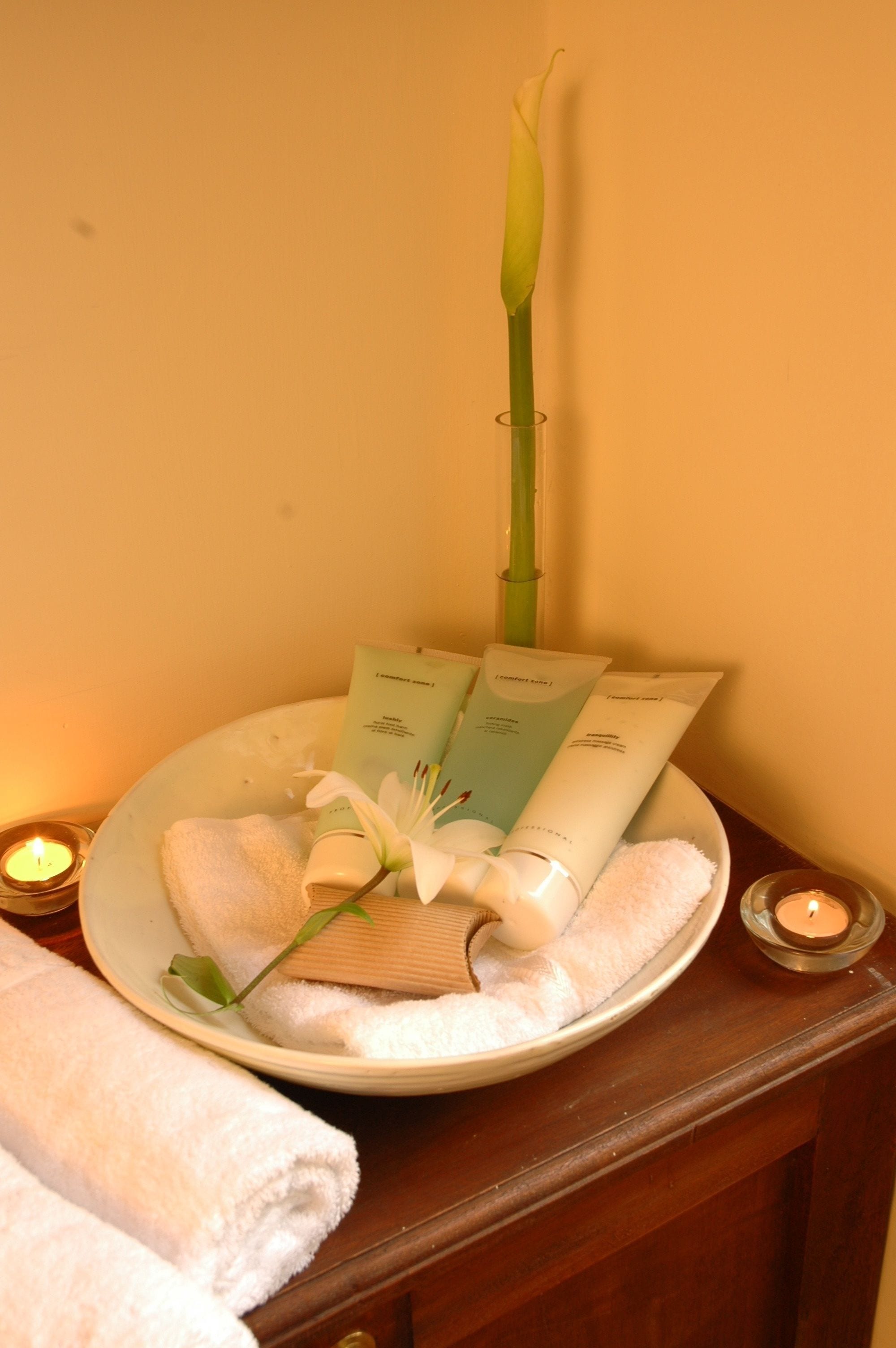 body treatments, deep-tissue massages, swedish massages, body wraps