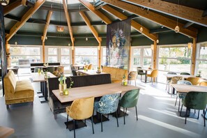 FrĂŒhstĂŒck, Mittagessen und Abendessen