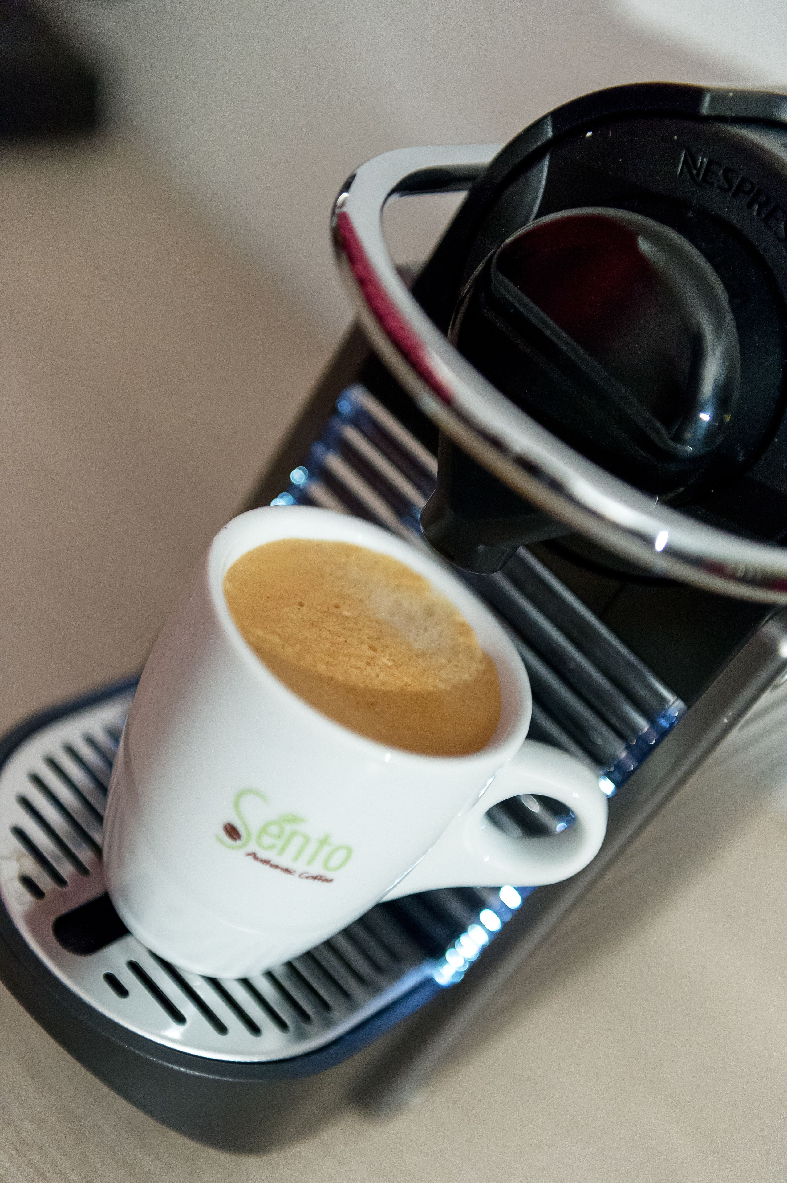 suite, 2 single beds, balcony | coffee and/or coffee maker