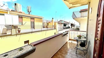 Classic Apartment, 2 Bedrooms | Terrace/patio