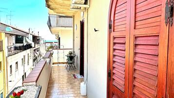 Classic-Apartment, 2 Schlafzimmer | Badezimmer | Dusche, kostenlose Toilettenartikel, Haartrockner, Handtücher