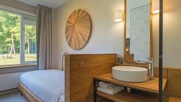Economy Single Room, 1 Single Bed | Free WiFi, bed sheets