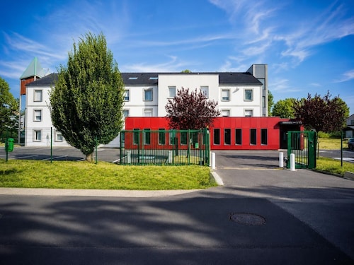 BRIT HOTEL CONFORT ROISSY SAINT-WITZ