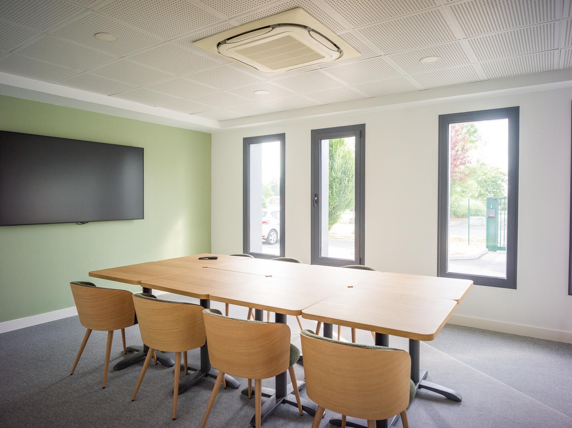 Meeting facility