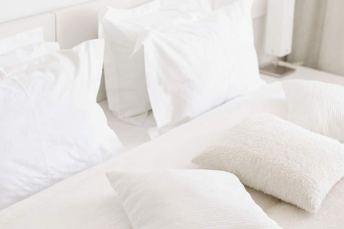 Tallelokero huoneessa, työpöytä, äänieristys, ilmainen Wi-Fi