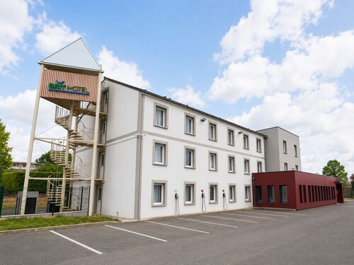 BRIT HOTEL CONFORT ROISSY SAINT-WITZ