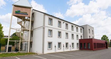 BRIT HOTEL CONFORT ROISSY SAINT-WITZ