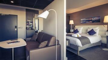 Minibar, in-room safe, desk, soundproofing