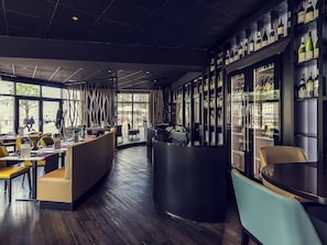 Lunch and dinner served - Hotel Mercure Cherbourg Centre Port (Cherbourg-en-Cotentin)