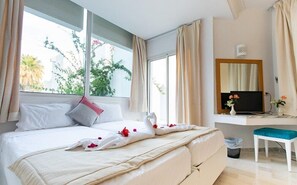 Premium bedding, bed sheets