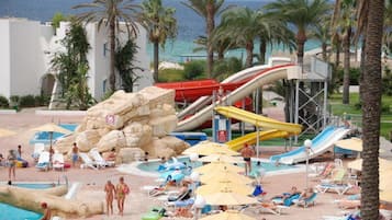 Indoor pool, 2 outdoor pools, pool umbrellas, pool loungers