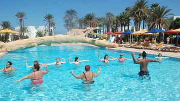 Indoor pool, 2 outdoor pools, pool umbrellas, pool loungers