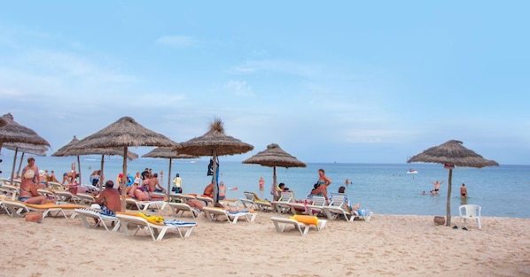 Private beach, sun-loungers, beach umbrellas, beach towels