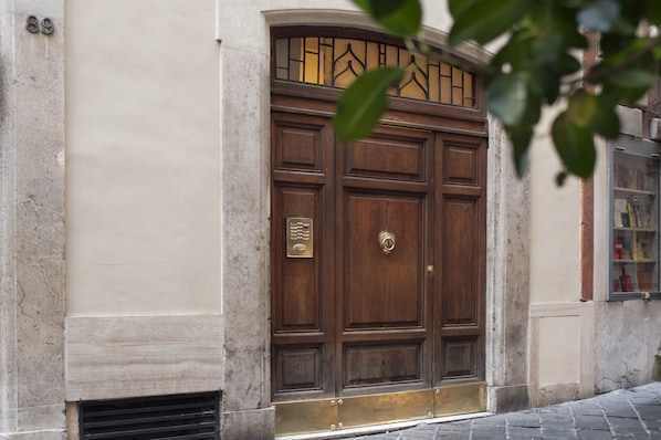 Property entrance - La Residenza del Sole al Pantheon (Rome)