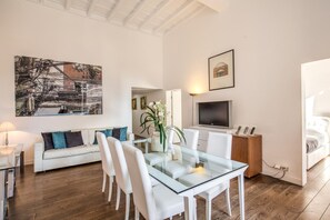 Flat-screen TV - La Residenza del Sole al Pantheon (Rome)