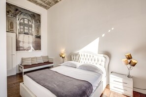 Premium bedding, minibar, in-room safe, desk - La Residenza del Sole al Pantheon (Rome)