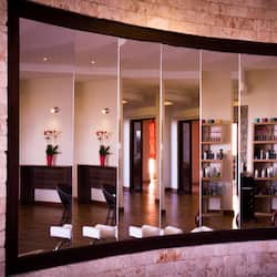 Couples treatment room(s), body treatments, deep-tissue massages