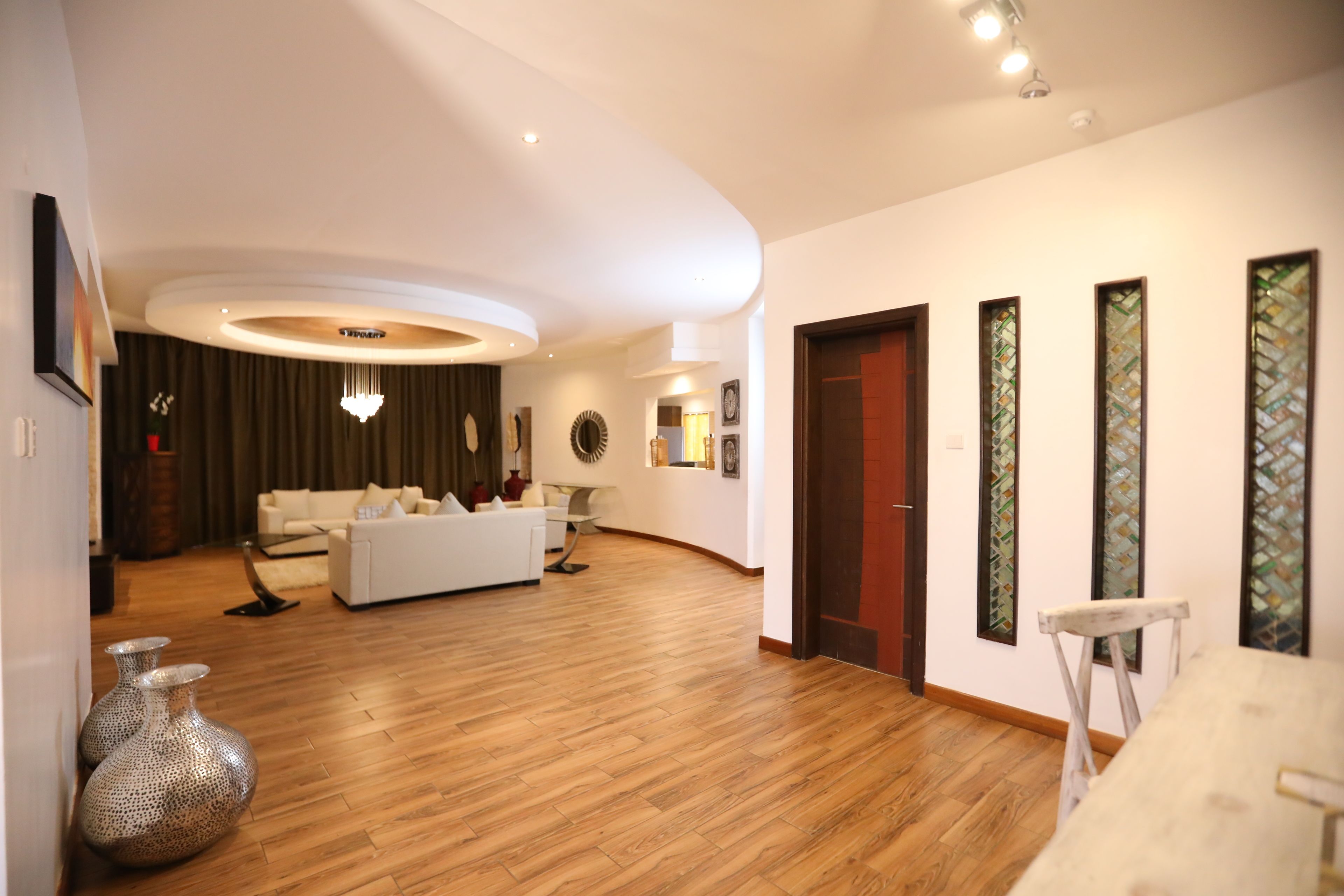 presidential suite | living area | 40-inch flat-screen tv with cable channels, tv