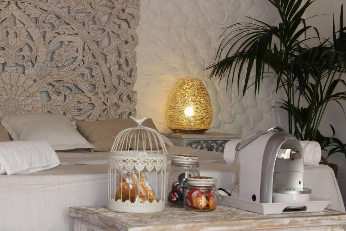 Deluxe Double Room, Patio, Garden View (Mauritania) | Premium bedding, in-room safe, desk, rollaway beds