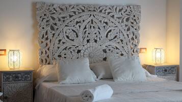 Deluxe Double Room, Patio, Garden View (Graecia) | Premium bedding, in-room safe, desk, rollaway beds