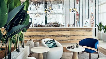 Cocktailbar, utsikt mot stranden, åpen hver dag