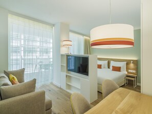 SÀngtillbehör av högsta kvalitet och minibar