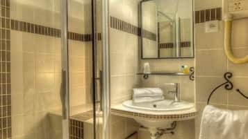 Double or Twin Room | Bathroom | Free toiletries, hair dryer, towels