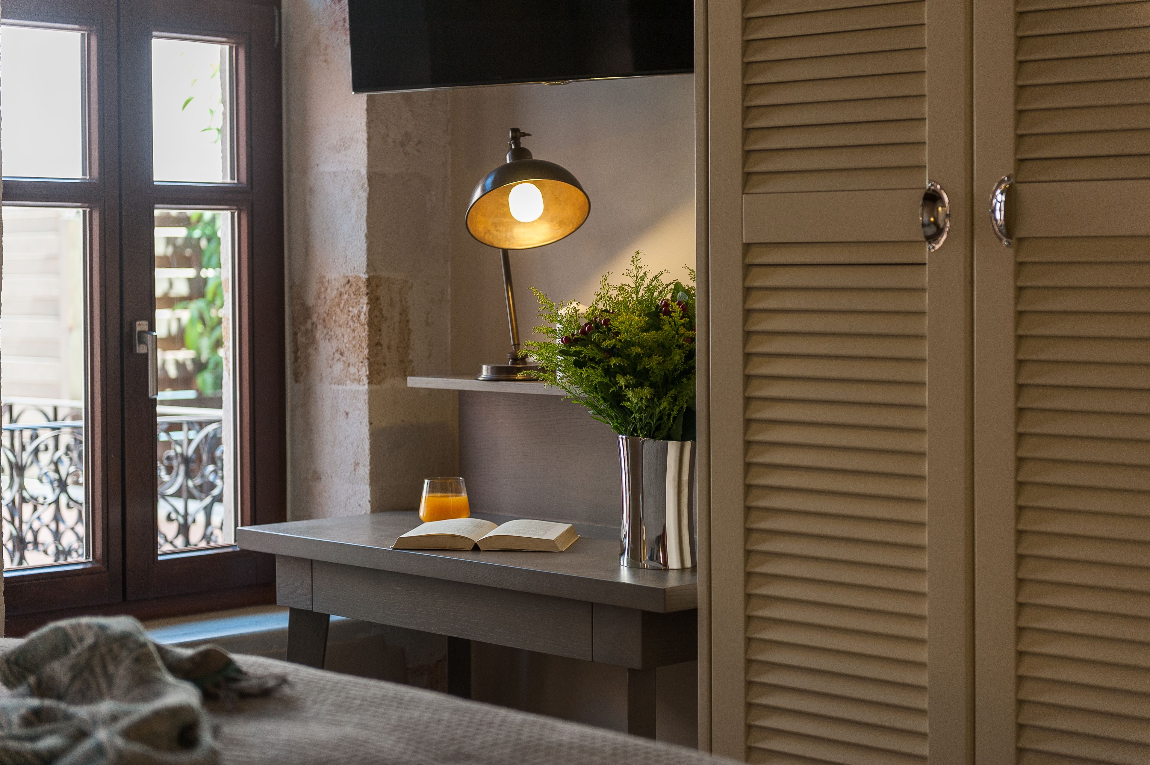 superior room, 1 king bed | egyptian cotton sheets, premium bedding, minibar, in-room safe