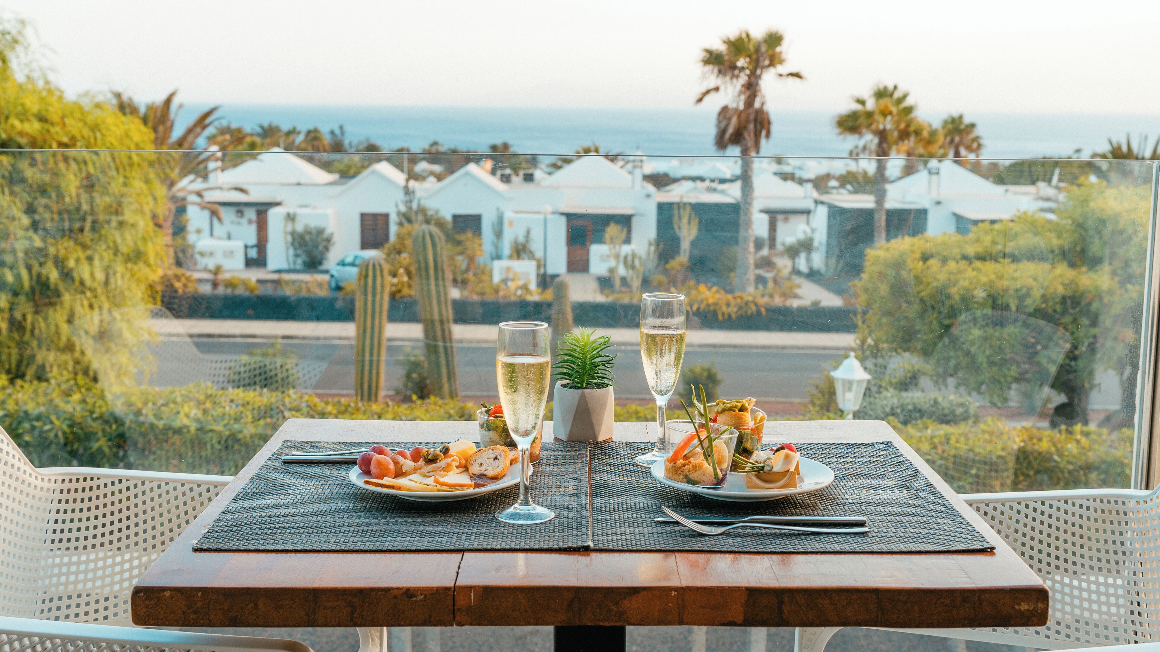 الطعام والشراب