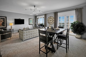 Master Suite, Lake View | 1 bedroom, premium bedding, minibar, desk
